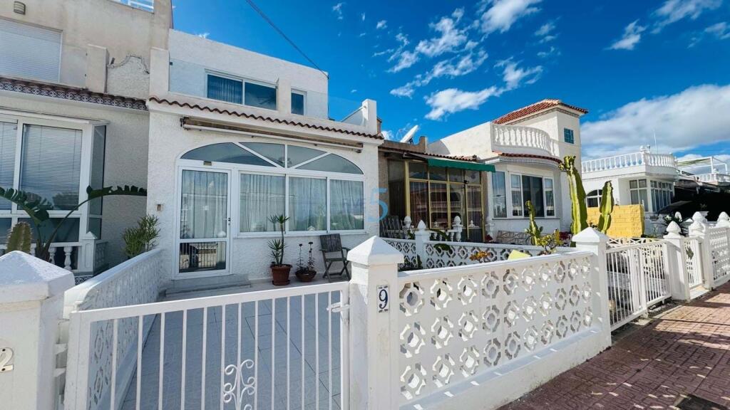 Main image of property: Valencia, Alicante, Villamartin