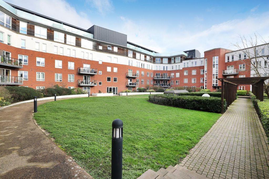 Main image of property: High Road, London