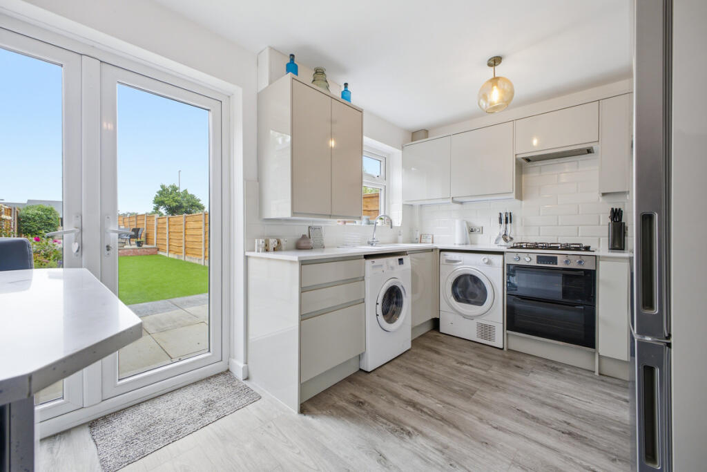 Mandarin Green, Altrincham, WA14 photo 4
