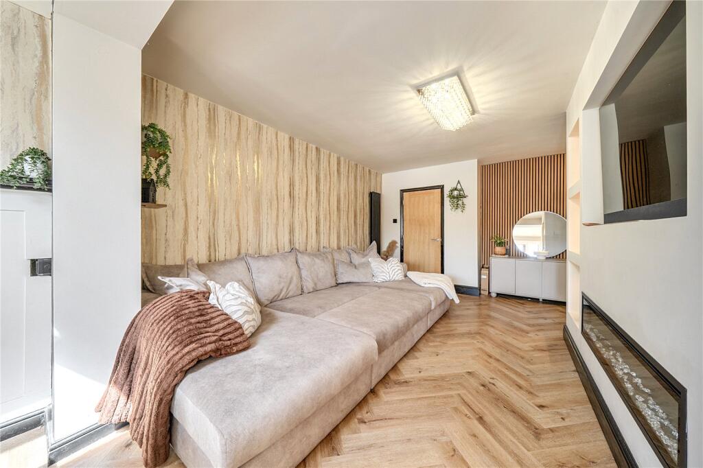 House in Manchester - More