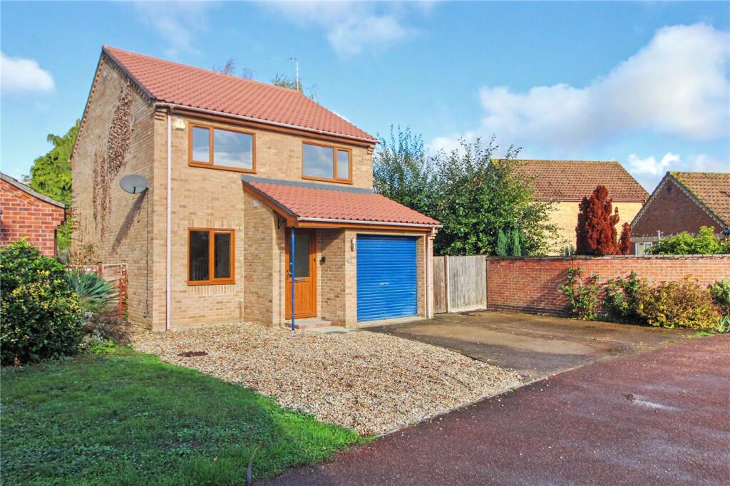 3-bed detached on The Meadows, Thurton, Norwich, Norfolk, NR14, £280,000