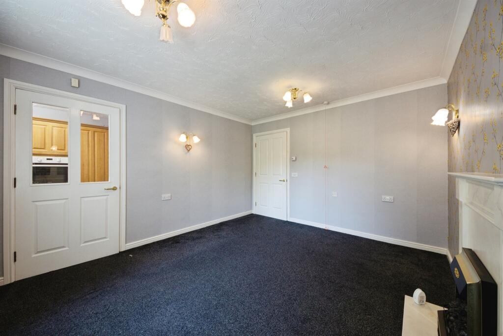 Ulleries Road, Solihull photo 4