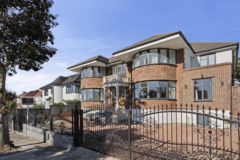House in London - View 5