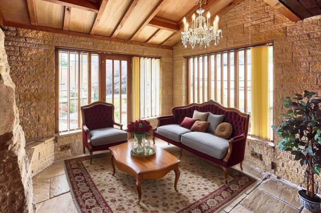 House in Wakefield - View 4