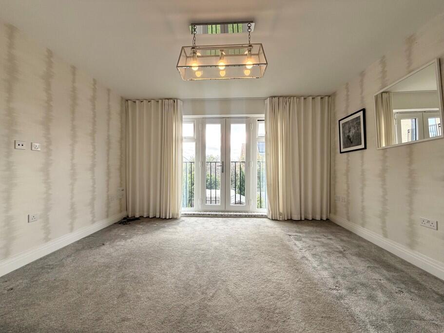 House in Milton Keynes, Whitehouse - More