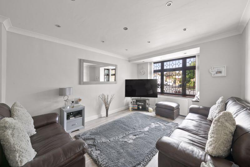 Blacklands Drive, Hayes photo 2