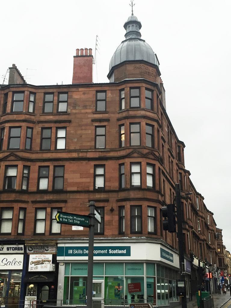 Main image of property: Byres Road, Glasgow, G11