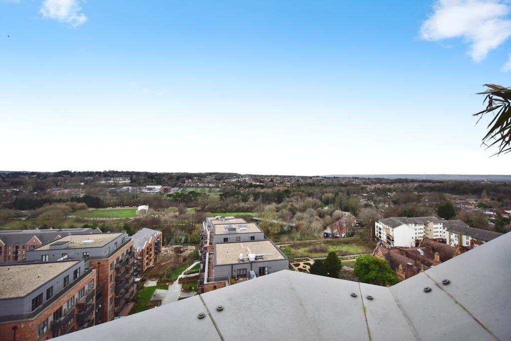 2-bed flat on Waterhouse Avenue, Maidstone, Kent, ME14, £280,000