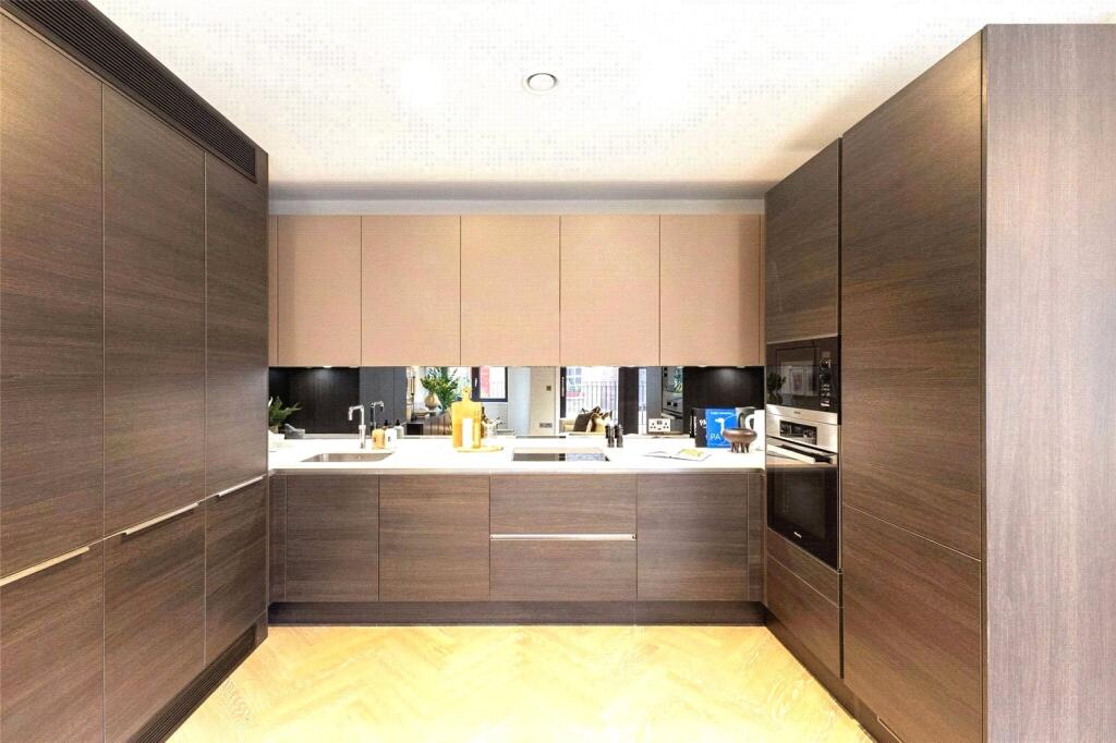 Apartment in London - More