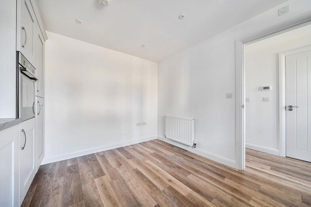 13, Dabinett Drive, Sandford, BS25 photo 3