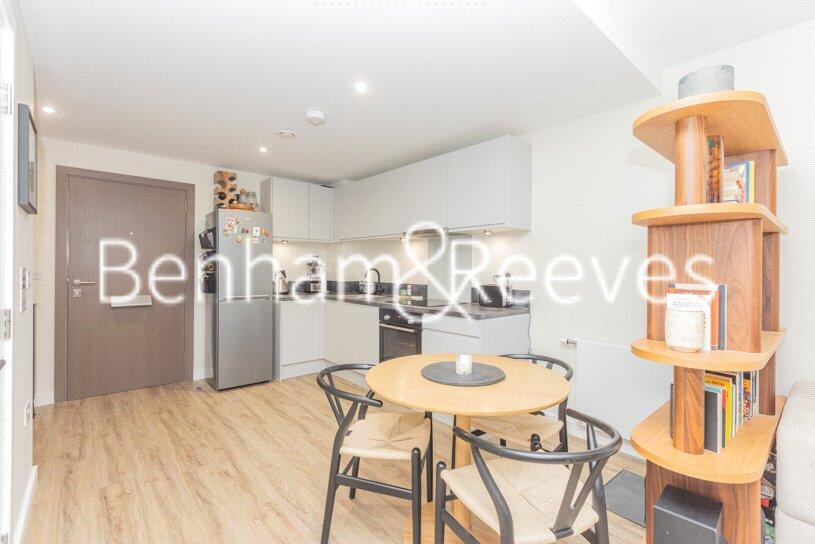 Apartment in London, Fulham Reach, Hammersmith - View 2