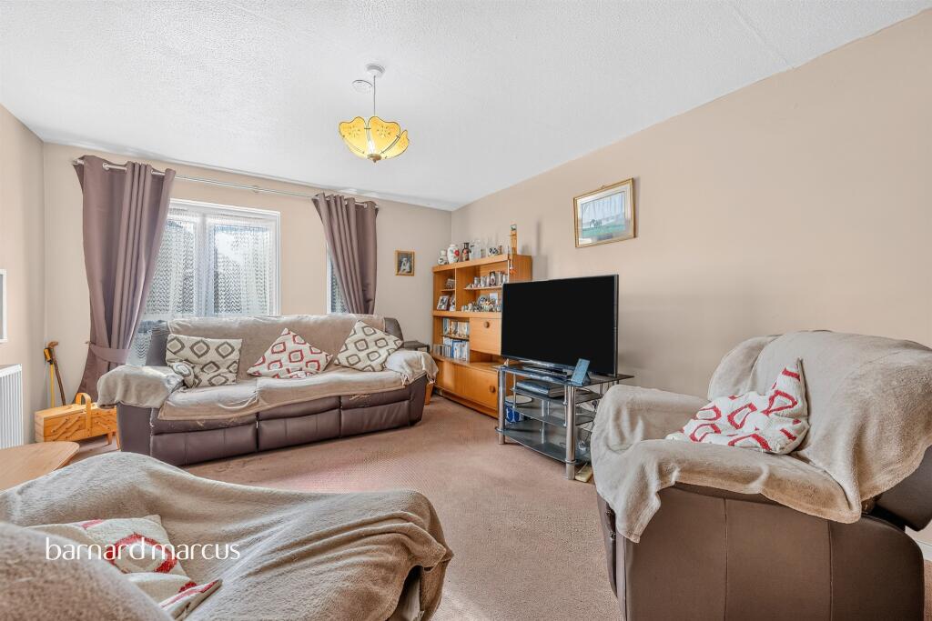 Apartment in London - More