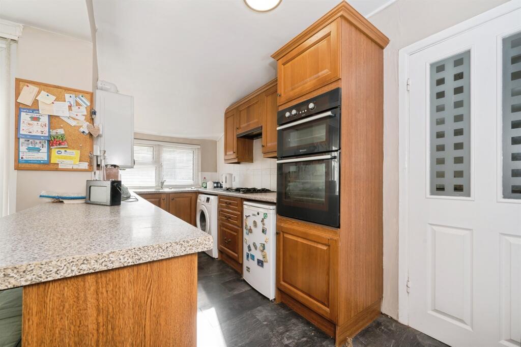 House in Southampton, Wimpson - More