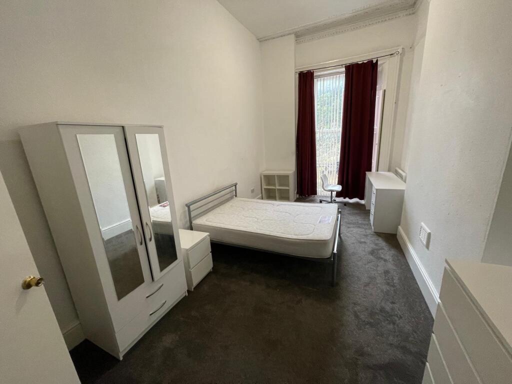 Apartment in Coventry - More