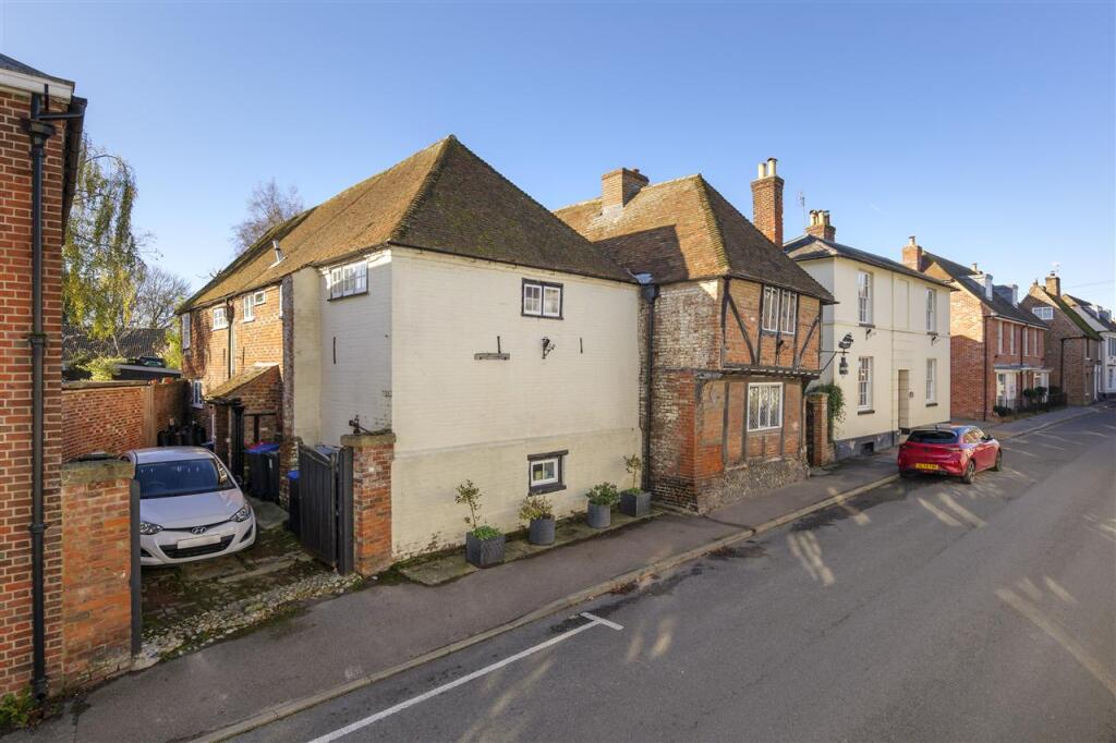 Main image of property: The Shippe, 42 High Street, Bridge