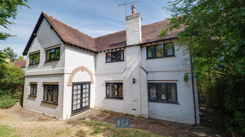 Main image of property: York Hill, Loughton