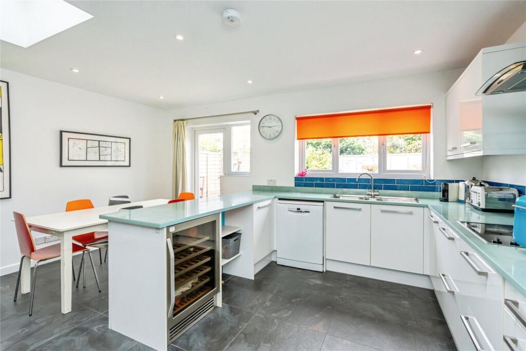 House in Portsmouth - View 5