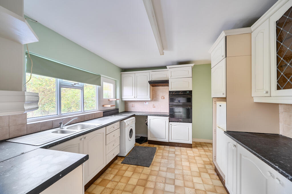 House in Swindon - View 5