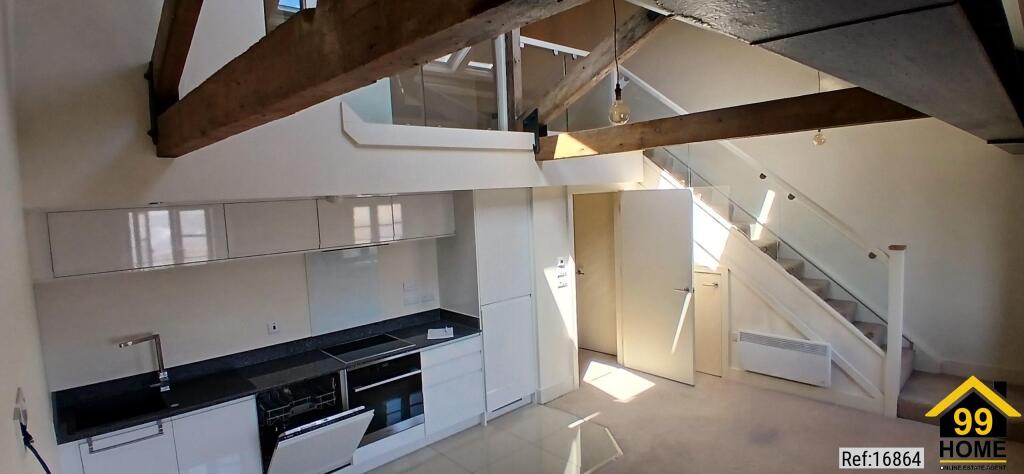The Jennings Building, Porthcawl, Bridgend, CF36 - View 2