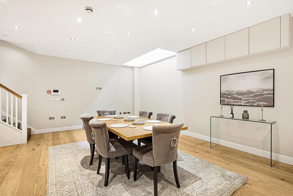 House in London - View 4