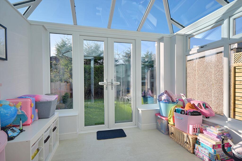 House in Huddersfield - View 4