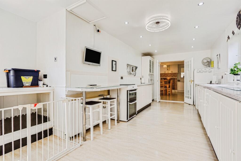 House in Wakefield, West Yorkshire - View 5