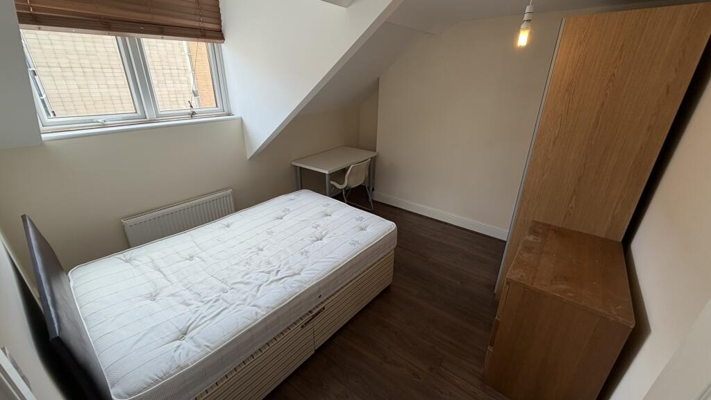 House in Newcastle upon Tyne - View 5