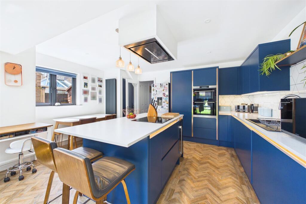 House in Clevedon, West End - View 5