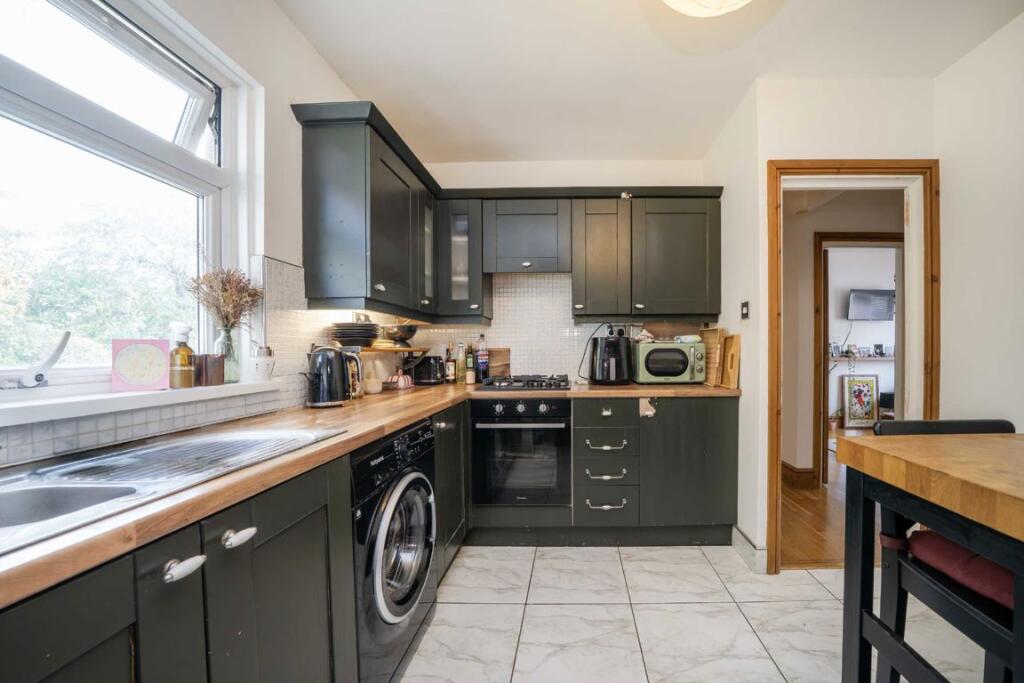 Apartment in London, Leyton - View 2