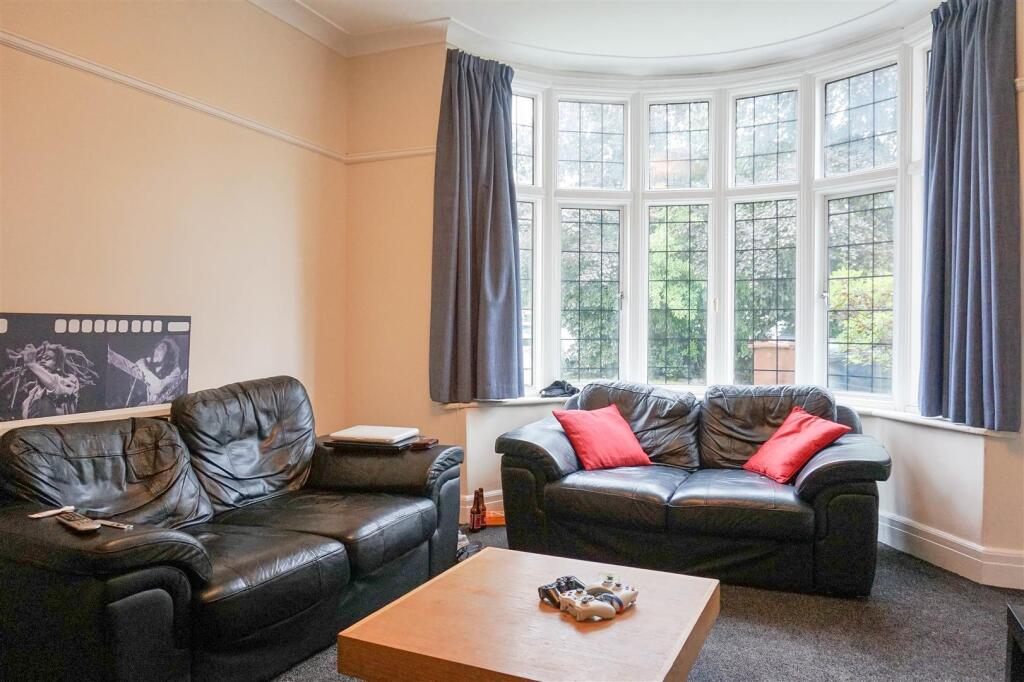 House in Leeds - View 5