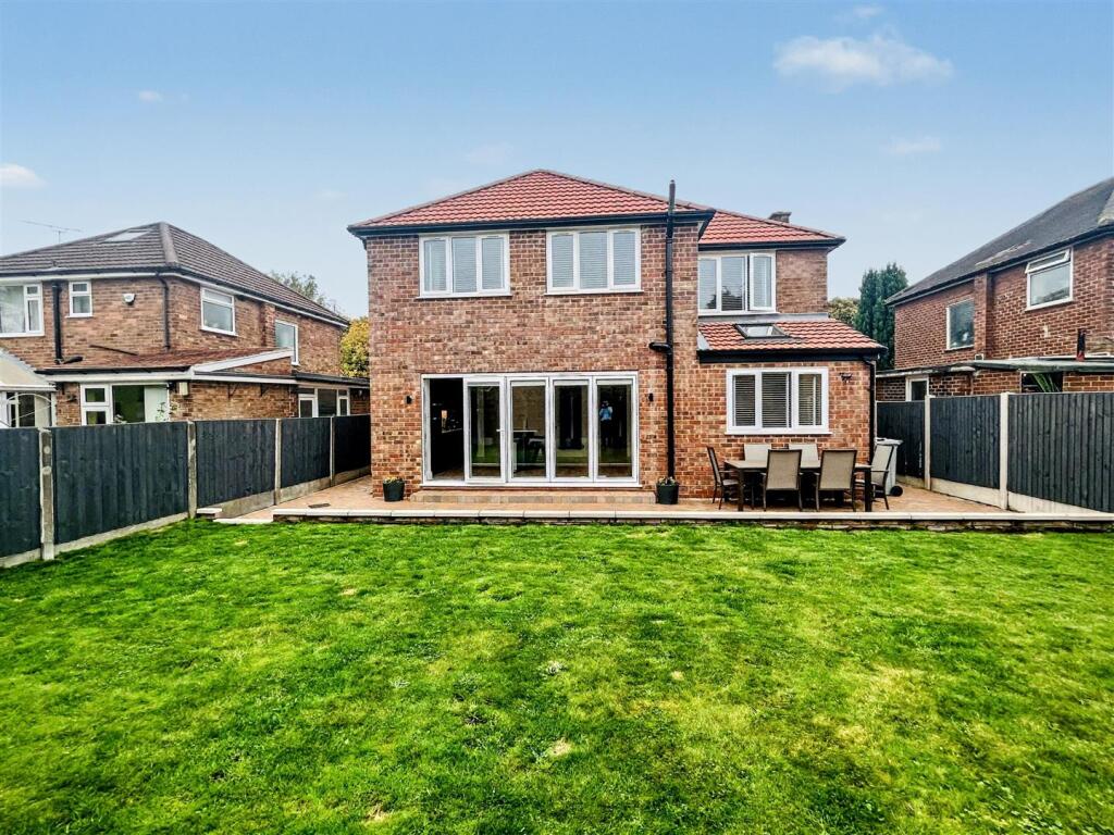 Shaftesbury Avenue, Timperley, Altrincham – pohled 4