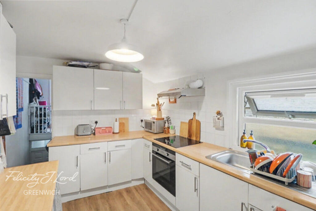 Apartment in London - View 3