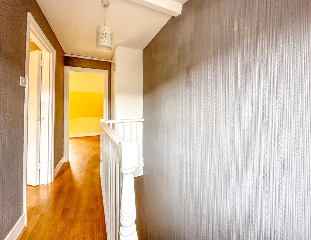Apartment in Watford - More