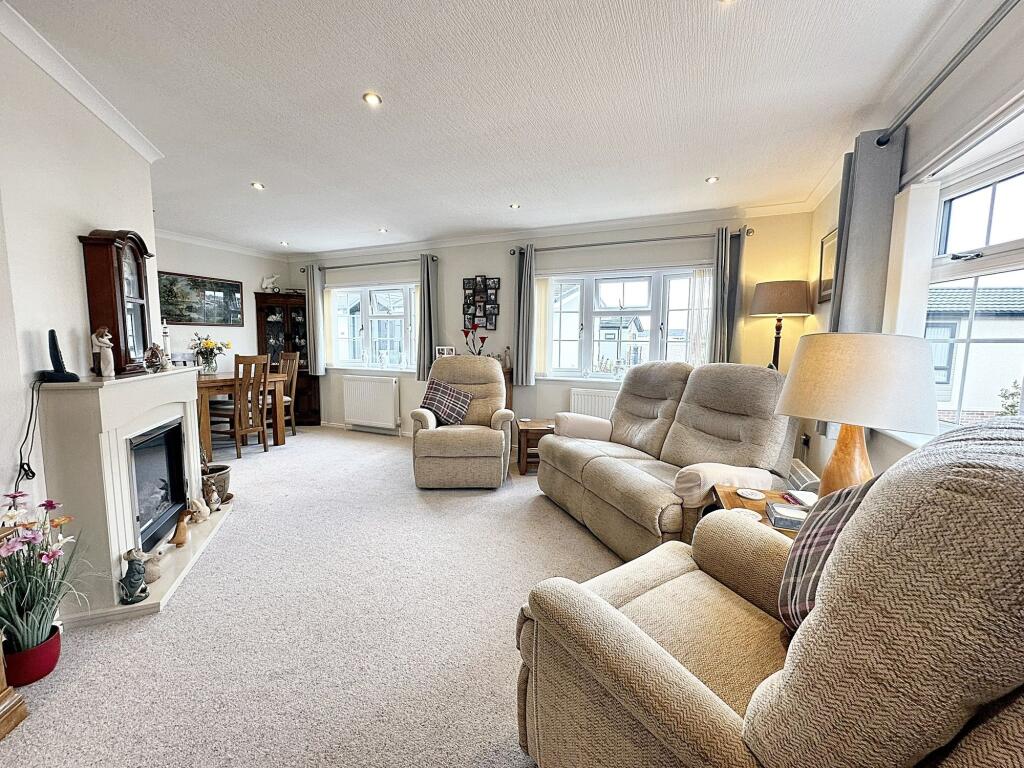House in South Kesteven, Allington - View 3