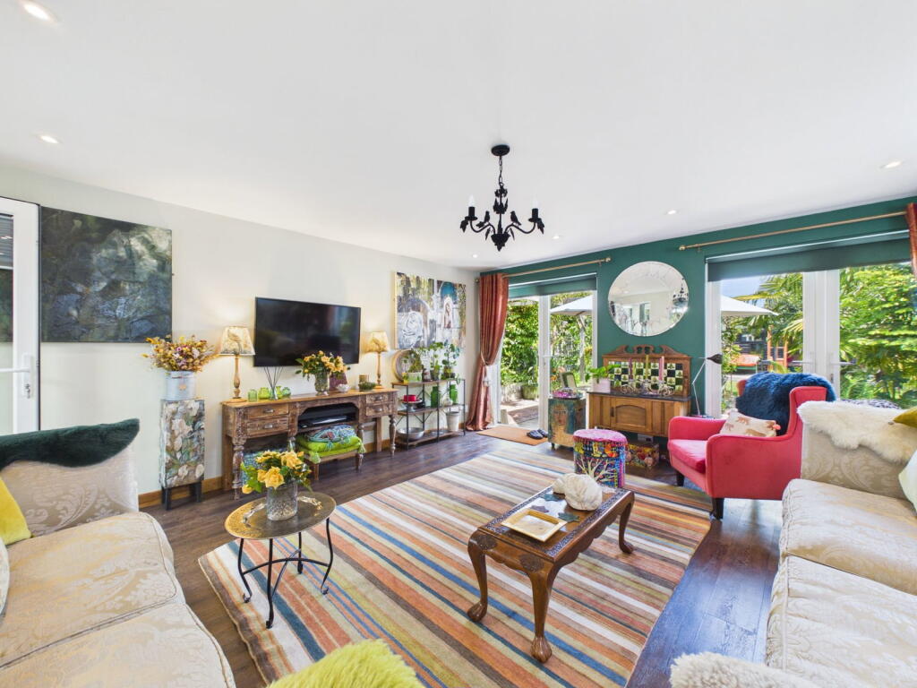 Rose Walk, Goring-by-Sea, Worthing, BN12 - View 4