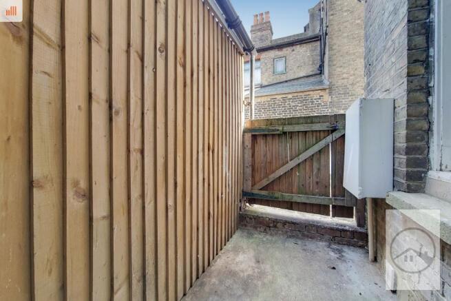 8_Patio-0.jpg