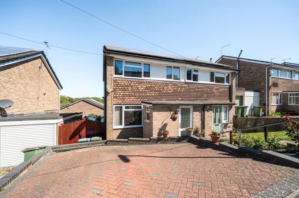 Main image of property: Gorselands Road, Bitterne, Southampton, Hampshire, SO18