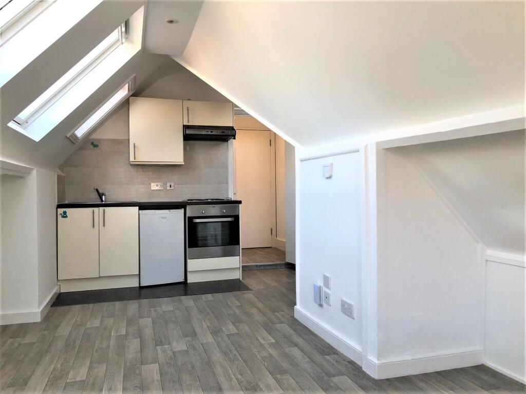 Main image of property: York Avenue - P1070