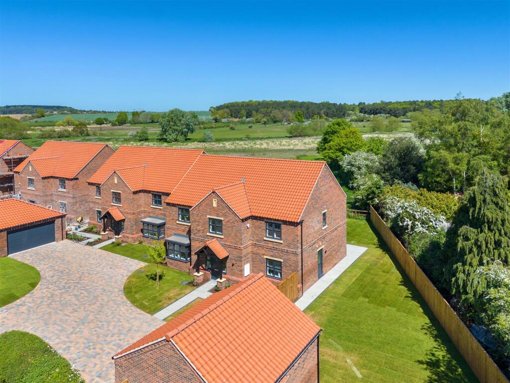 Main image of property: Braddus Homes, Priory Fields, Plot 2, Thorpe Road, Mattersey