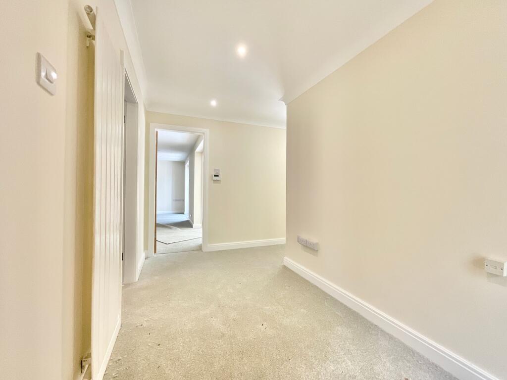 House in Stoke-on-Trent - More