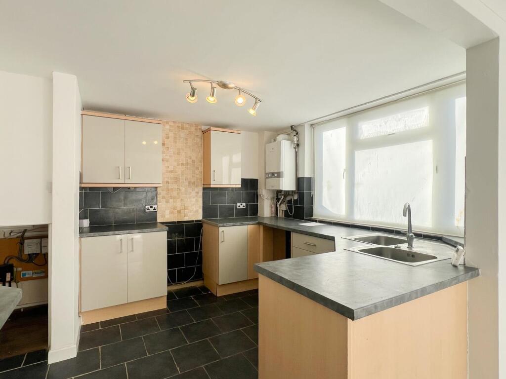 House in Withernsea - More