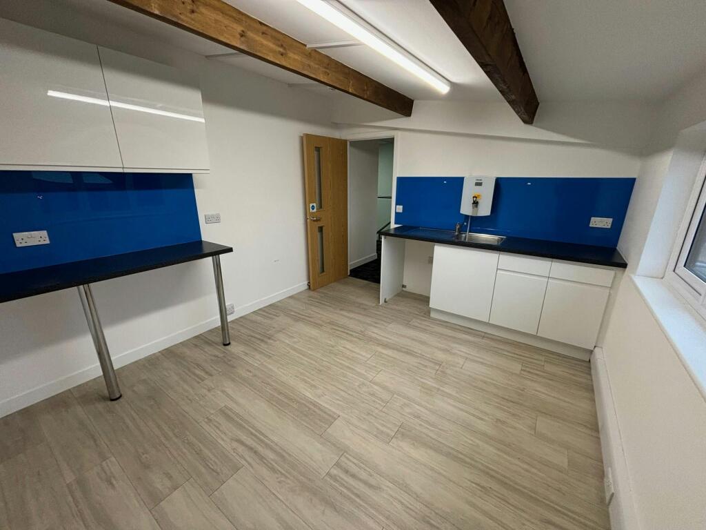 Interior 3.jpg