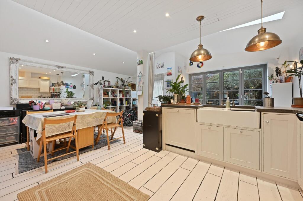 Main image of property: Berrymead Gardens, Acton