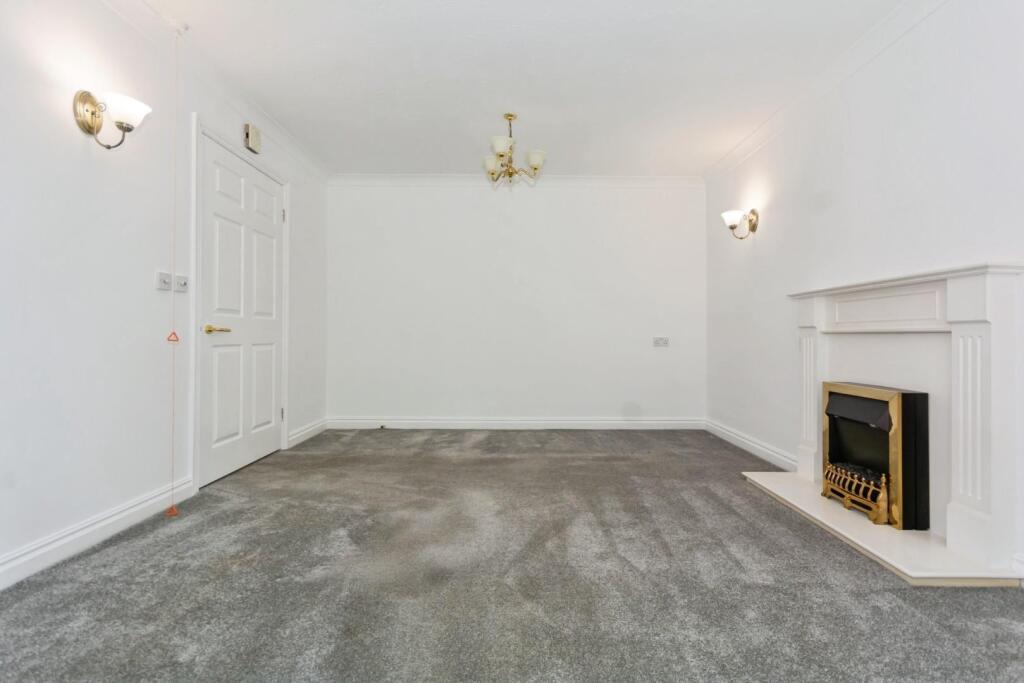 Deerhurst Court, Solihull - View 4