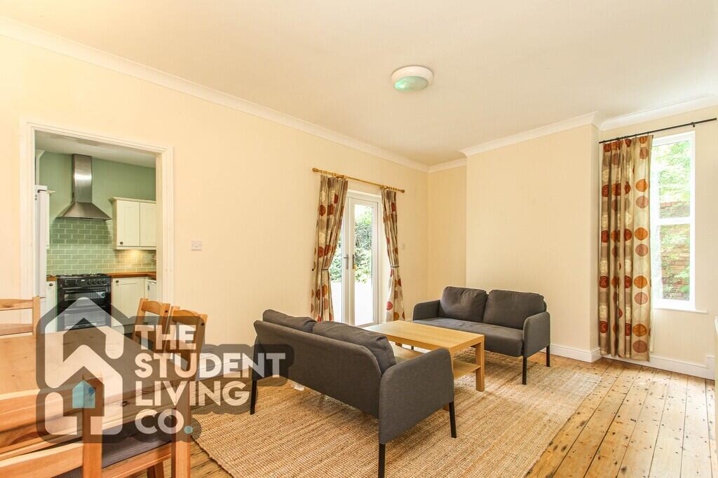 House in Nottingham, Beeston - View 3