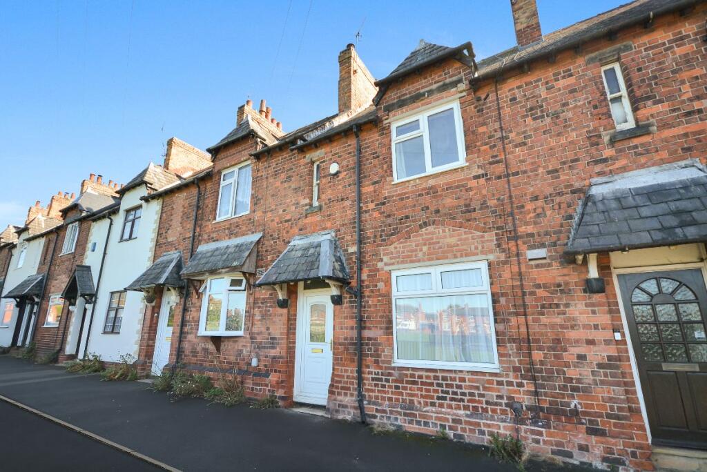 2-bed terraced on The Square, Bestwood Village, £150,000