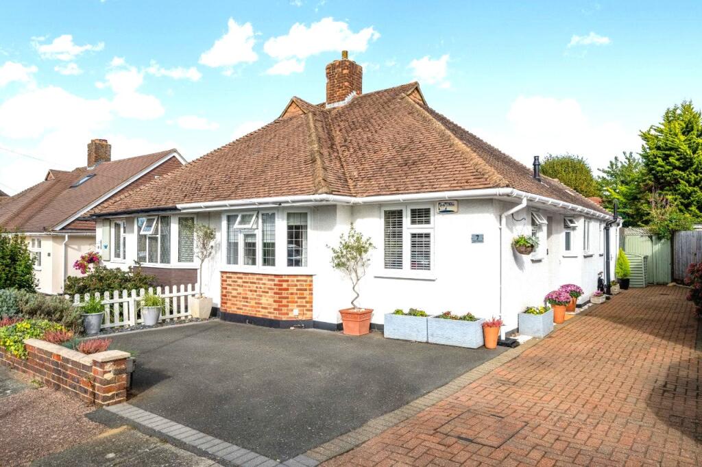 Main image of property: Oakley Gardens, Banstead, Surrey, SM7