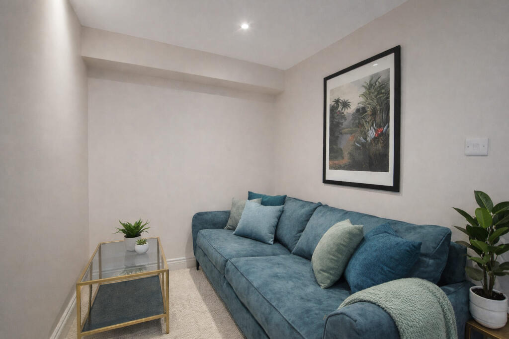 Main image of property: Pendennis Park Room