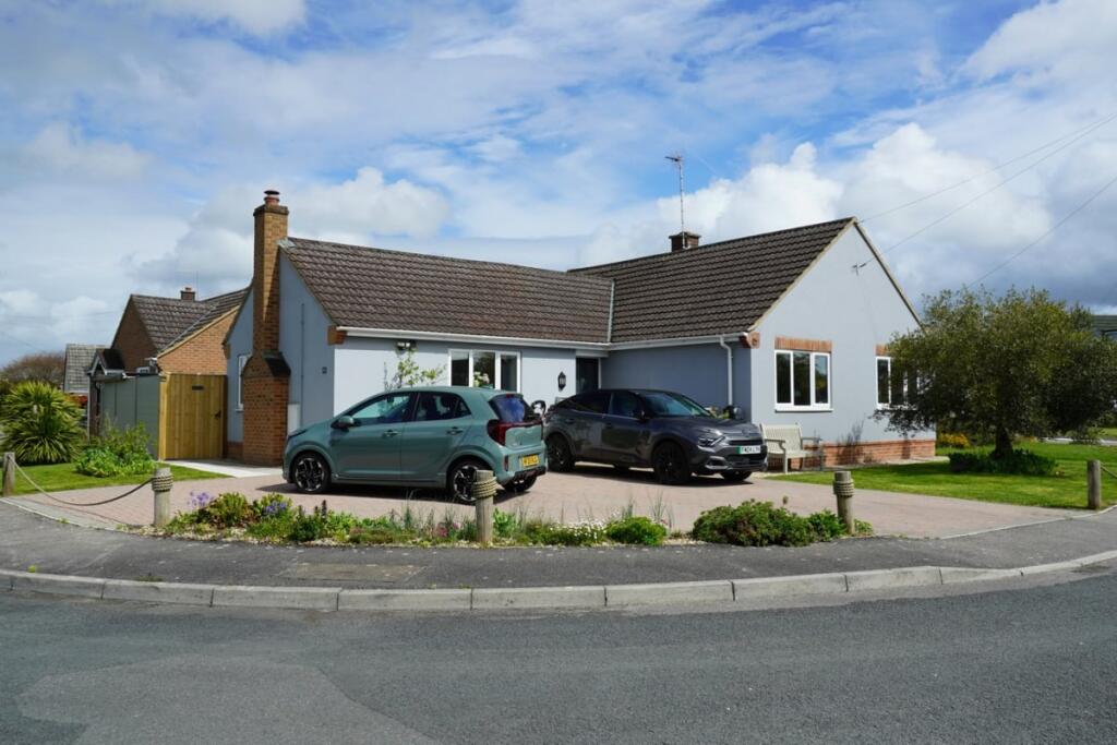 Ludlow Close, Warminster, BA12