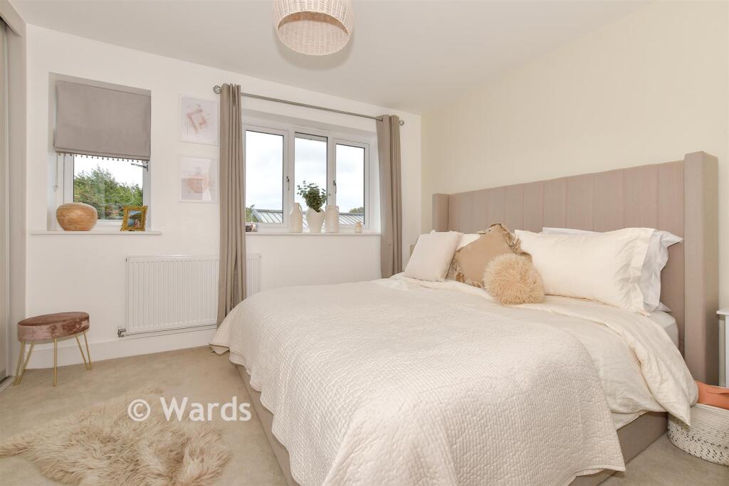 House in Tonbridge - More